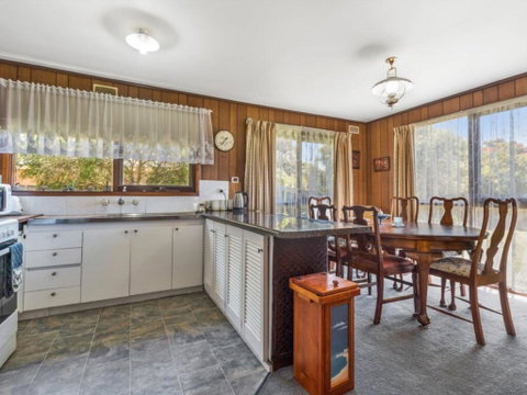 Raymond Cottage - Events Australia 3
