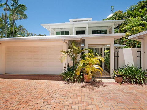 Reef Villa Port Douglas - Events Australia 1