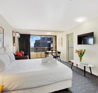 Renovated Stylish Studio - Tourism Bookings