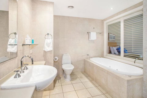 RESORT ON THE BEACH 4118/19 - Events Australia 2