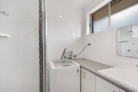 Resthaven Only Meters To Sunset Beach! - Events Australia 1