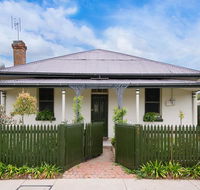 Roalies Farm House - Events Australia