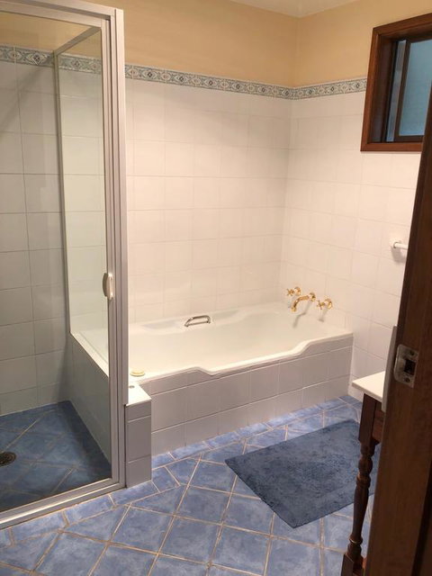 Robin Hill Views - Accommodation Europe 3