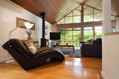 Romantic Treehouse Getaway - Tourism Bookings 0