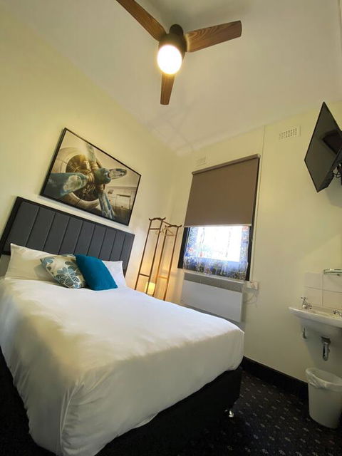 Rooms At Carboni's - Events Australia 3