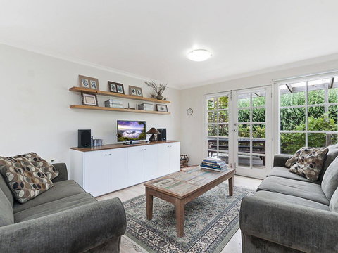 Rossanna - Events Australia 0