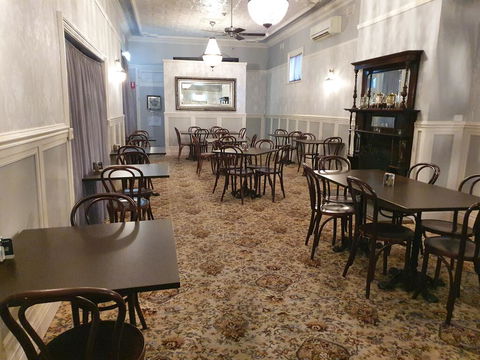 Royal Hotel - Tourism Bookings 2