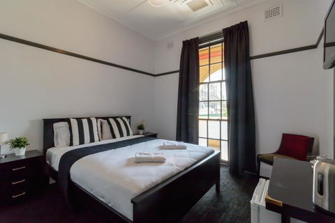 Royal Hotel Ryde - Tourism Bookings 0