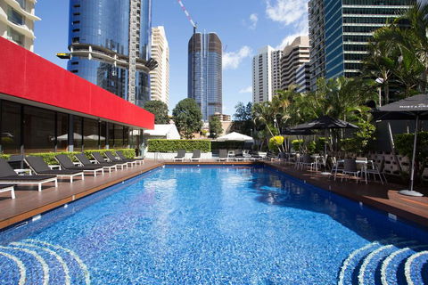 Royal On The Park - Tourism Bookings 0