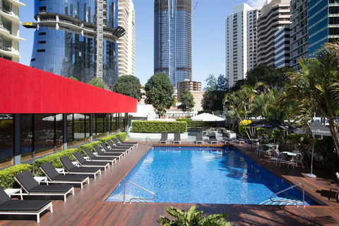 Royal On The Park - Tourism Bookings 1