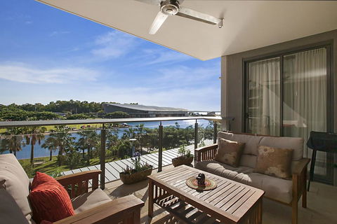 Saltwater Suites - 1,2 & 3 Bed Waterfront Apartments - Events Australia 2