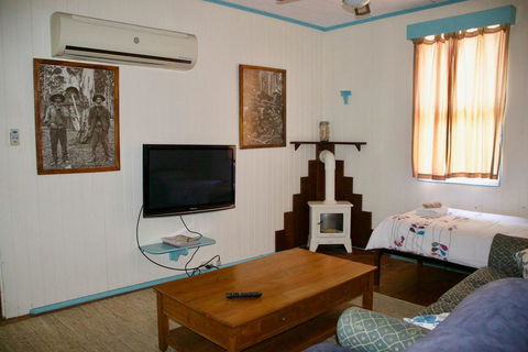 Samford Cottage - Events Australia 2