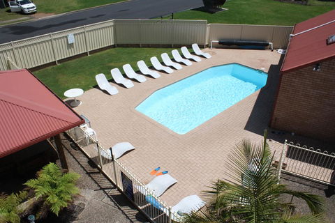Sapphire Court - Tourism Bookings 2