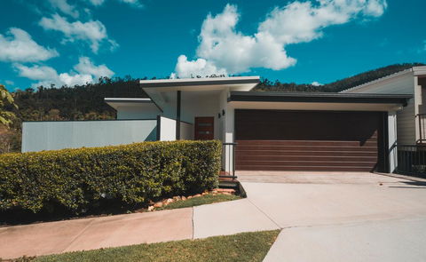 Sea La Vie ON SEAVIEW NETFLIX POOL WIFI - Events Australia 0