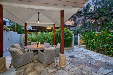 Sea Temple Palm Cove Courtyard Villa 120 - Events Australia 1