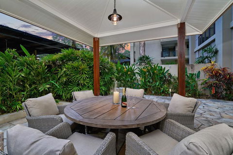 Sea Temple Palm Cove Courtyard Villa 120 - Events Australia 2