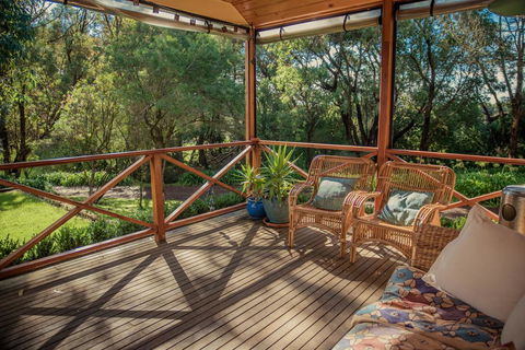 Secluded Homestead Amongst The Trees - Tourism Bookings 0