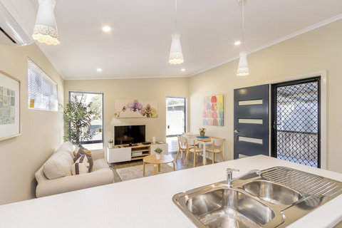 Serpentine Falls Tourist Village - Events Australia 0