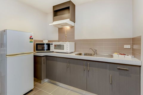 Seymours On Lydiard - Tourism Bookings 3