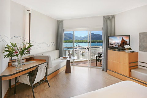 Shangri-La Hotel, The Marina, Cairns - Events Australia 1