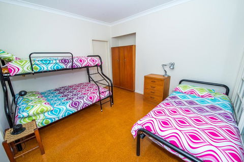 Shoal Bay Avenue, Unit 7 - Events Australia 3