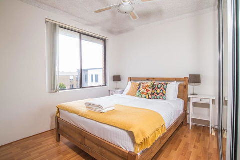 SIMPLE COMFORT! 2bed1bath Unit In Meadowbank - Events Australia 1