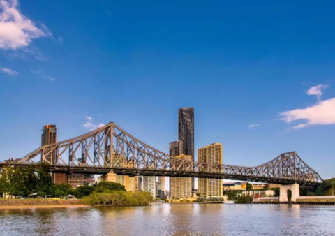 SK2 - 3BR With Pool Gym Steam Room In Story Bridge - Events Australia 3