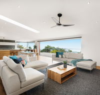 Skyluxe Luxury Retreat with water views and deluxe interior from every room - Events Australia
