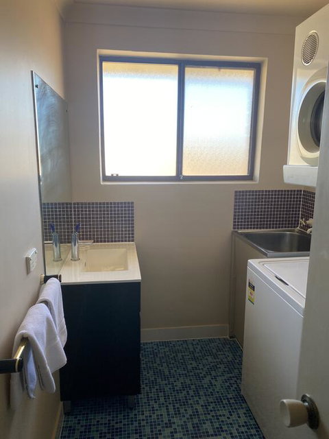 Snowgate Motel + Apartments - Tourism Bookings 3
