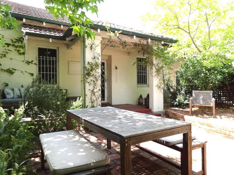 Soloman Street Cottage - Events Australia 1