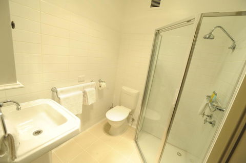 Sovereign Hill Hotel - Tourism Bookings 3