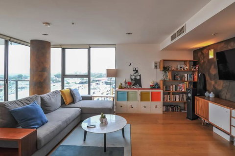 Spacious 2 Bedroom Flat In Wolli Creek - Events Australia 0