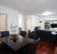 Spacious Family Apartment Close to Olympic Park - Events Australia