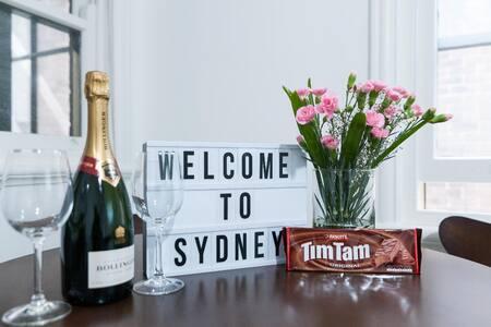 Spacious Harbour View 4bd Home In Sydney CBD - Tourism Bookings 1