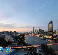 Spacious River Front 2 Bed Apt Central Location - Events Australia