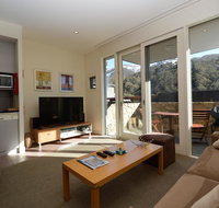 Squatters 1 - Accommodation Europe