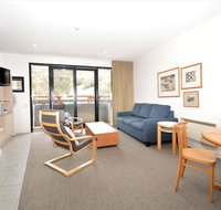 Squatters Run 4 - Accommodation Europe