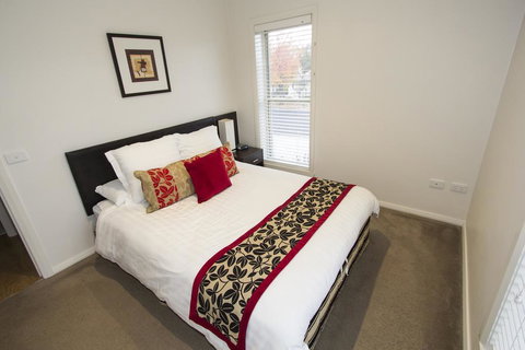 Stay Bathurst - Accommodation Europe 2