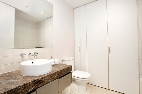 StayCentral On Nott - Events Australia 3