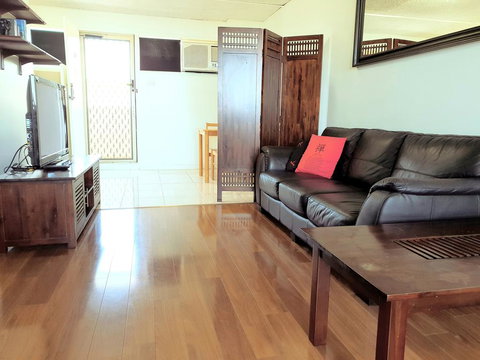 Studio 412 - Ocean And Sunset Views On A Budget - Tourism Bookings 2