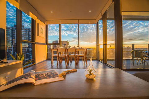 STUNNING Luxury 2beds2bathAPT @CBD (Haymarket) - Events Australia 0