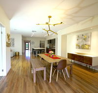 Stylish Luxe House For Big Group Near Shopping Center - Events Australia
