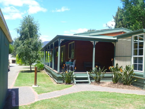 Sunburst Retreat - Tourism Bookings 1