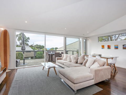 SUNRISE AT BREAKERS - Townhouse Close To Town - Events Australia 3