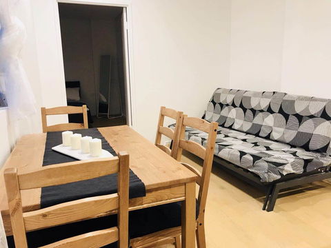 Sunset View 2 Bedroom Apt Next To Station - Tourism Bookings 1