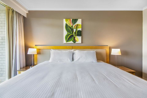 Super Convenient Apartment With Garden Views - Events Australia 1
