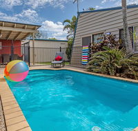 Surf Club House Pet Friendly Sunshine Coast Holiday House Marcoola - Tourism Bookings