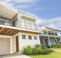 Surf Mist - contemporary seaside duplex - Events Australia