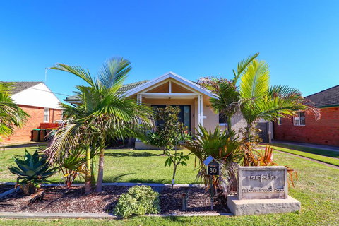 Surfside - Events Australia 0