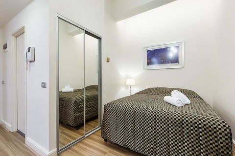 Sydney CBD Studio Apartment 503BRG - Tourism Bookings 3